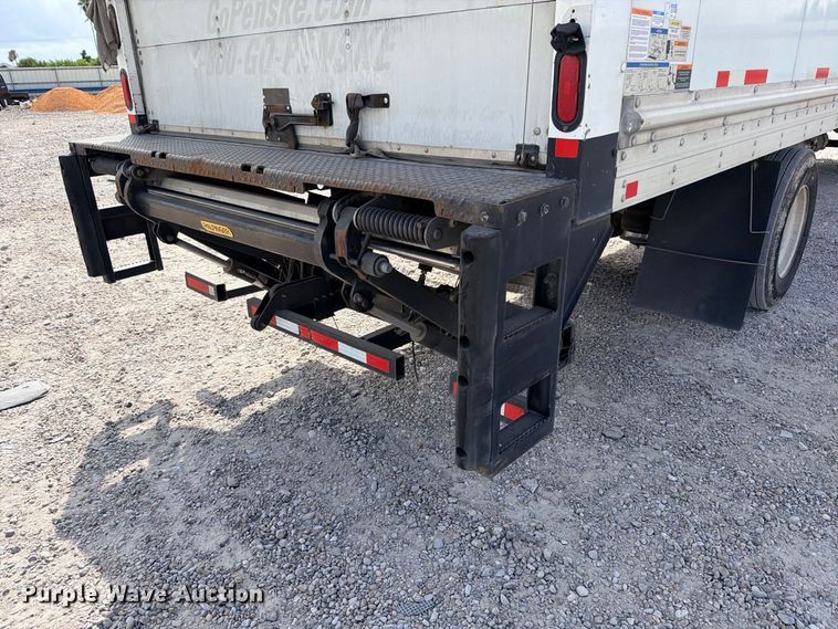 image for item YA3995 2017 Freightliner Business Class M2  box truck