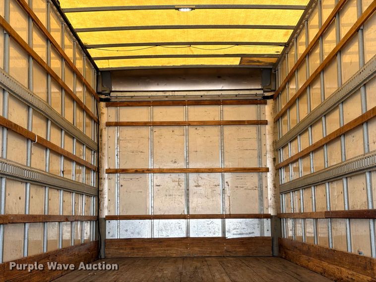 image for item YA3995 2017 Freightliner Business Class M2  box truck