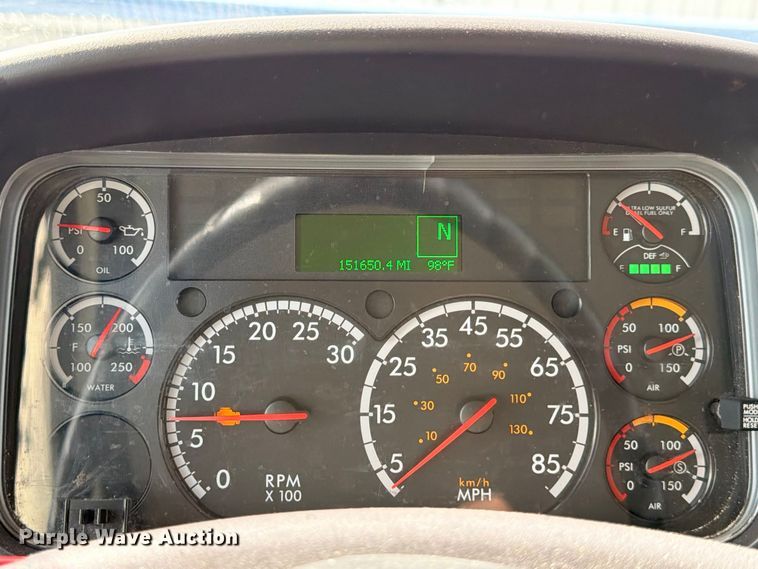 image for item YA3995 2017 Freightliner Business Class M2  box truck