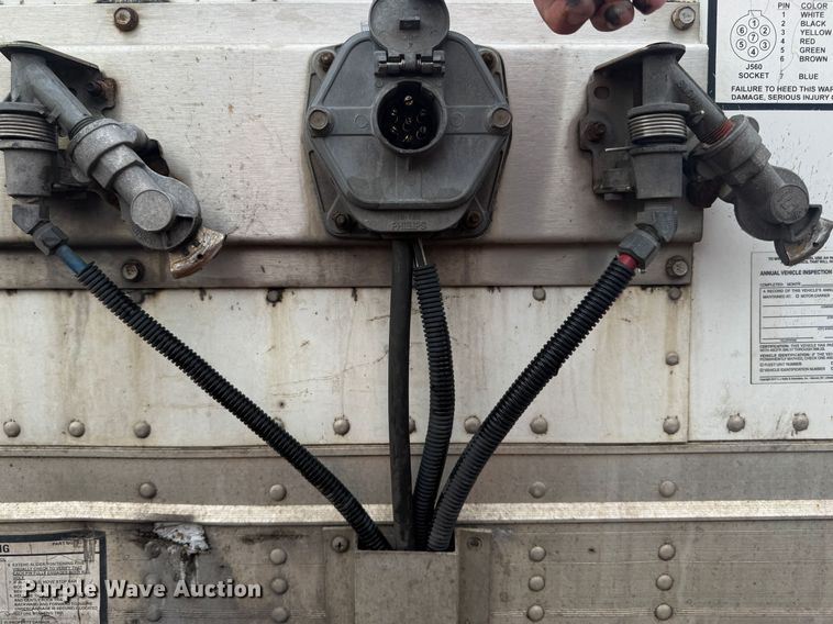 image for item YA4005 2011 Great Dane dry van trailer