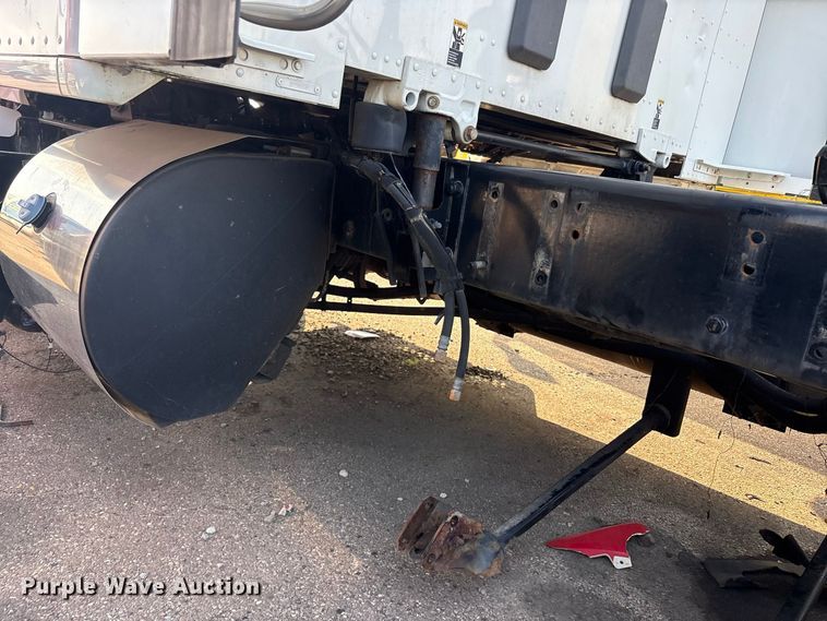 image for item YA4064 2019 Kenworth T880 semi truck