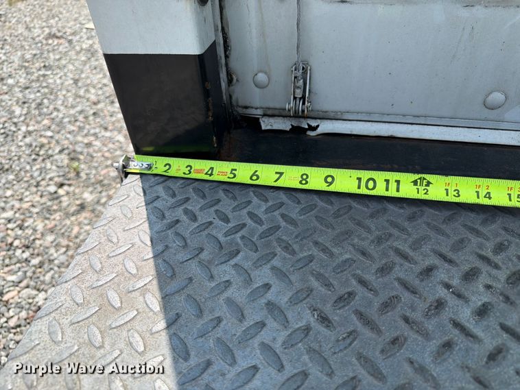 image for item YA4073 2019 International 4300 box truck