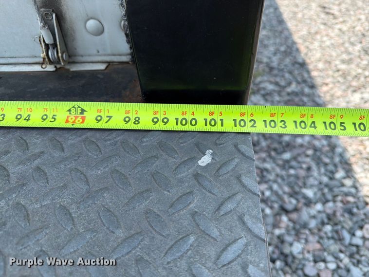 image for item YA4073 2019 International 4300 box truck