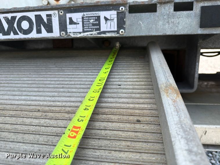 image for item YA4073 2019 International 4300 box truck