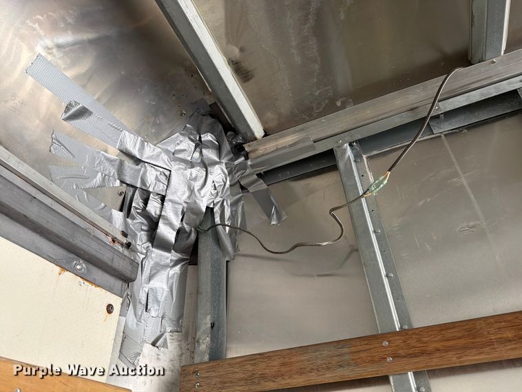image for item YA4073 2019 International 4300 box truck