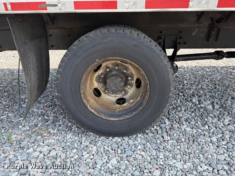 image for item YA4073 2019 International 4300 box truck