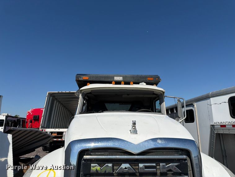 image for item YA4103 2020 Mack Granite dump truck