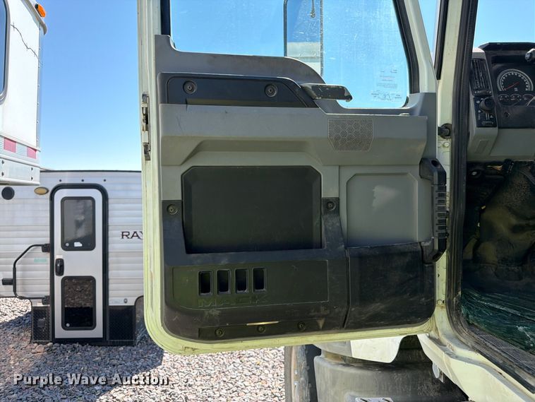image for item YA4103 2020 Mack Granite dump truck