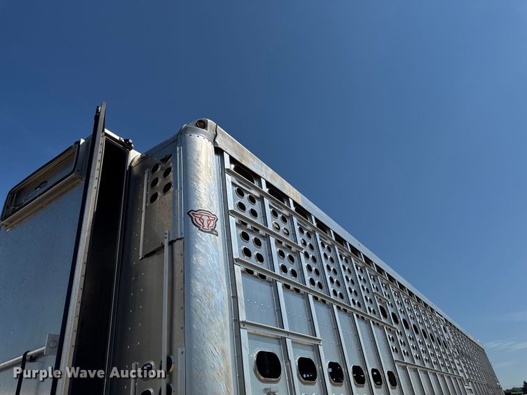 image for item YA4108 2025 EBY Bull Ride livestock trailer