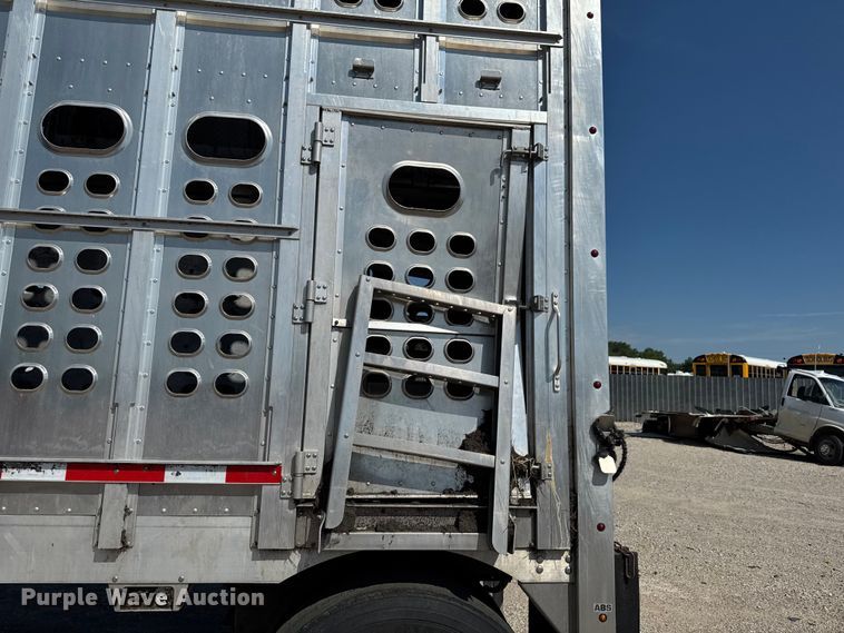 image for item YA4108 2025 EBY Bull Ride livestock trailer