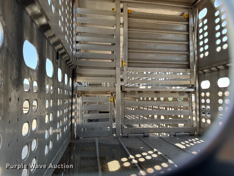 image for item YA4108 2025 EBY Bull Ride livestock trailer