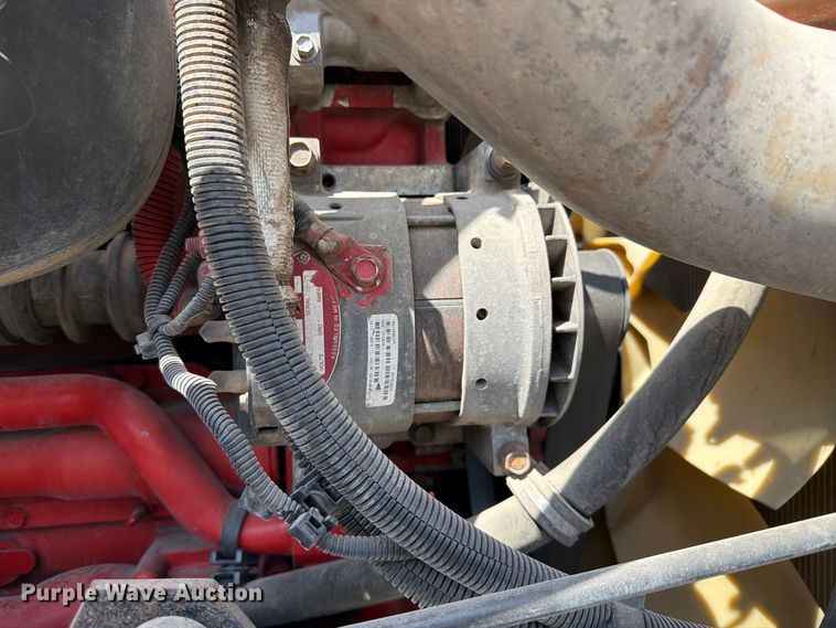 image for item YA4162 2019 International LT625 semi truck