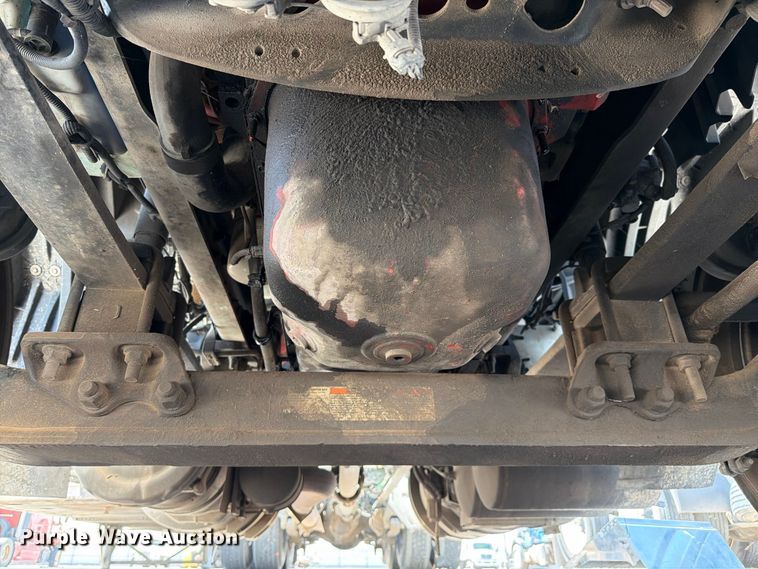 image for item YA4162 2019 International LT625 semi truck