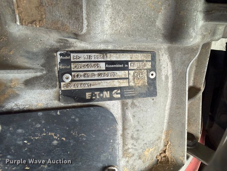 image for item YA4162 2019 International LT625 semi truck