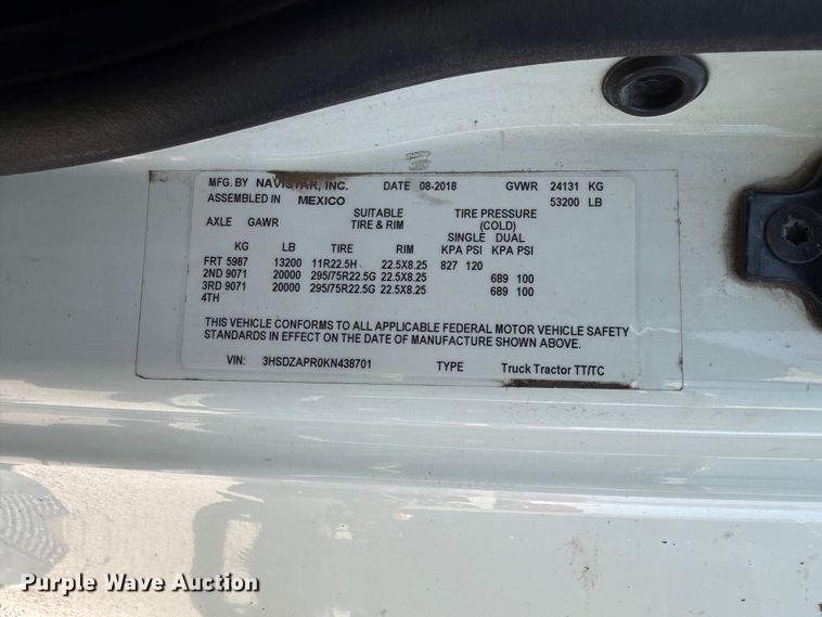 image for item YA4162 2019 International LT625 semi truck