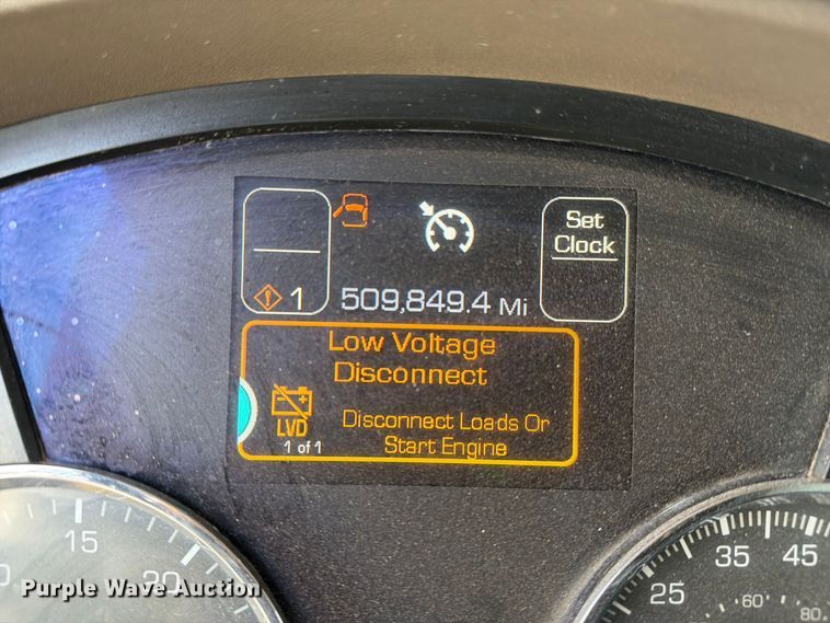 image for item YA4181 2018 Kenworth T880 semi truck
