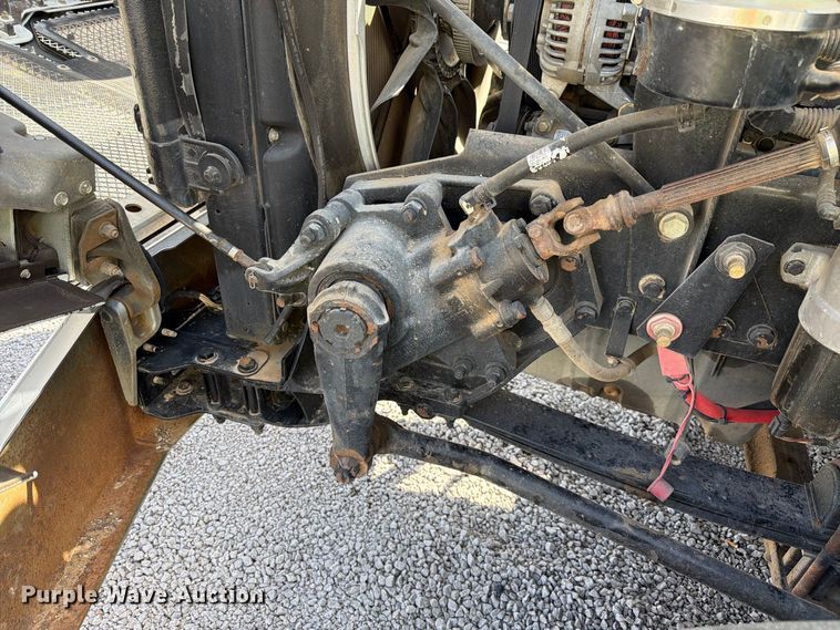 image for item YA4181 2018 Kenworth T880 semi truck
