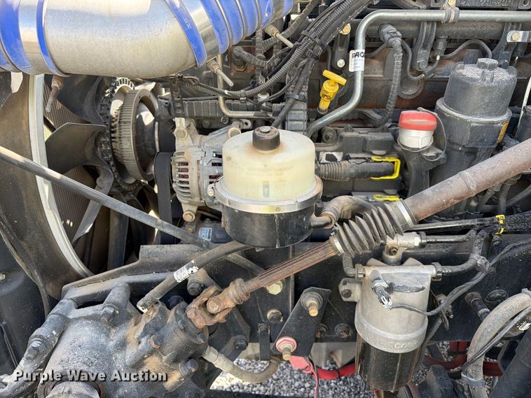 image for item YA4181 2018 Kenworth T880 semi truck
