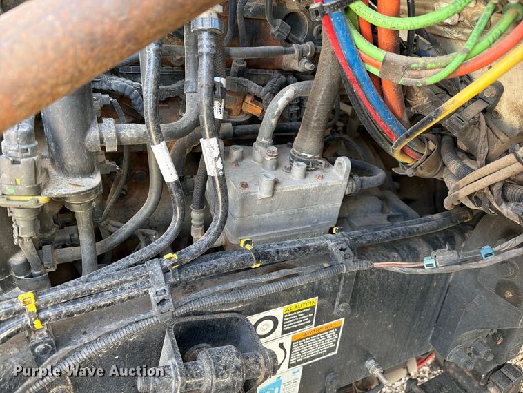 image for item YA4181 2018 Kenworth T880 semi truck