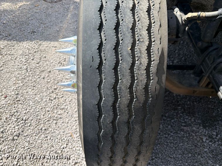image for item YA4181 2018 Kenworth T880 semi truck