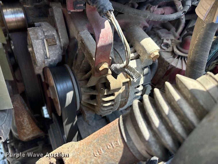 image for item YA4197 2010 Mack Pinnacle semi truck