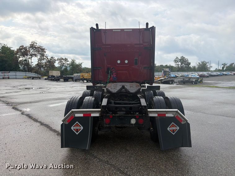 image for item YA4239 2022 International LoneStar semi truck