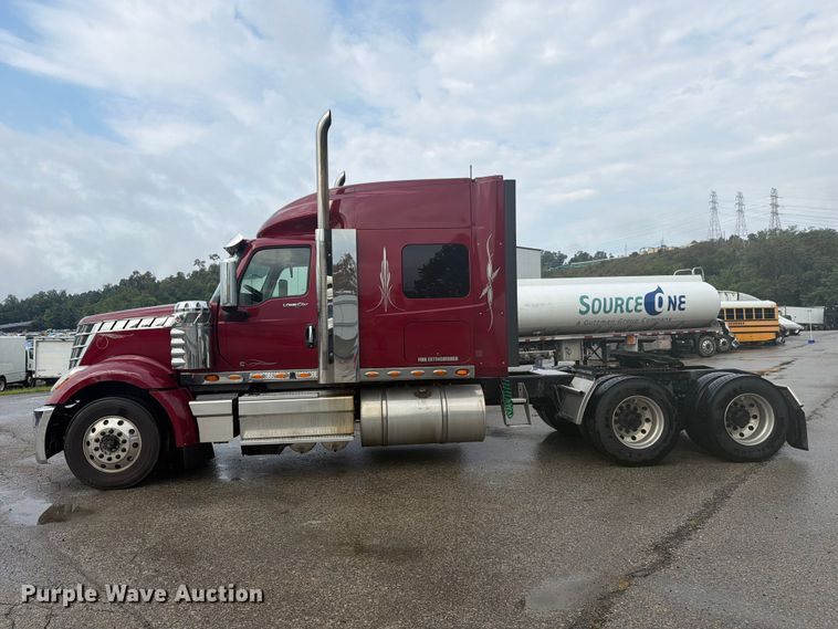 image for item YA4239 2022 International LoneStar semi truck