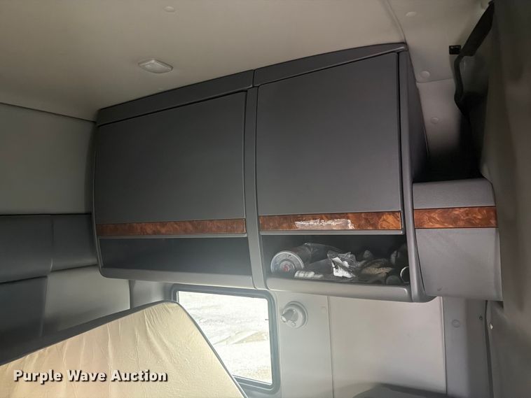 image for item YA4239 2022 International LoneStar semi truck