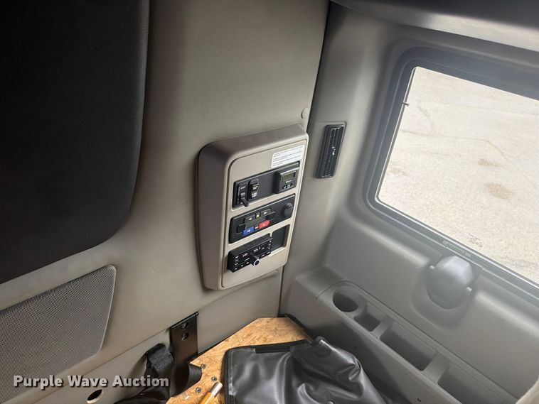 image for item YA4239 2022 International LoneStar semi truck