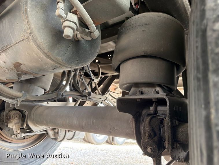 image for item YA4364 2019 Utility VS2RA refrigerated van trailer