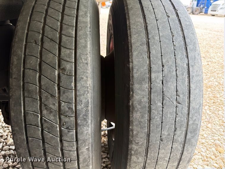 image for item YA4364 2019 Utility VS2RA refrigerated van trailer