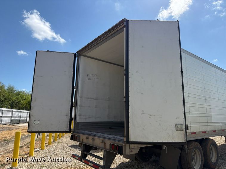 image for item YA4365 2019 Utility VS2RA refrigerated van trailer