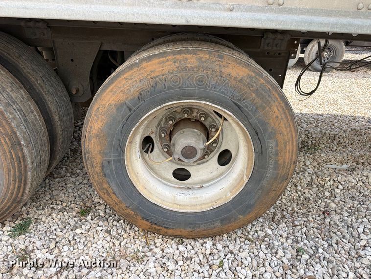 image for item YA4365 2019 Utility VS2RA refrigerated van trailer