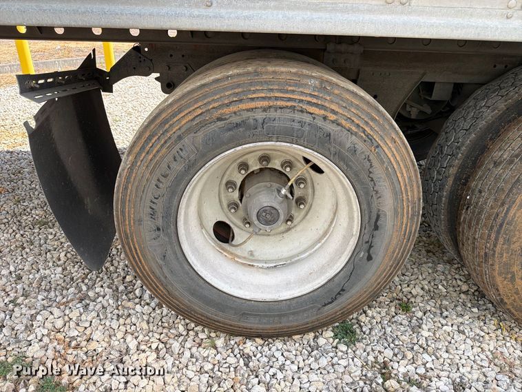image for item YA4365 2019 Utility VS2RA refrigerated van trailer