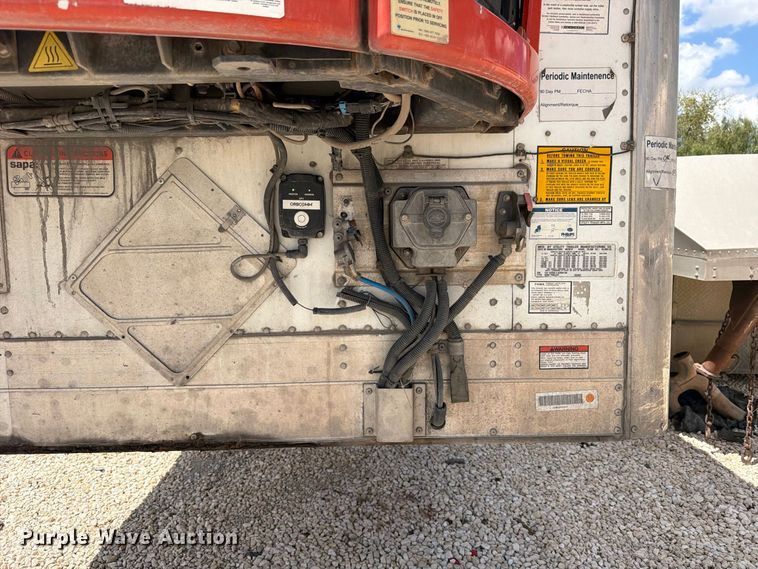 image for item YA4366 2019 Utility VS2RA refrigerated van trailer