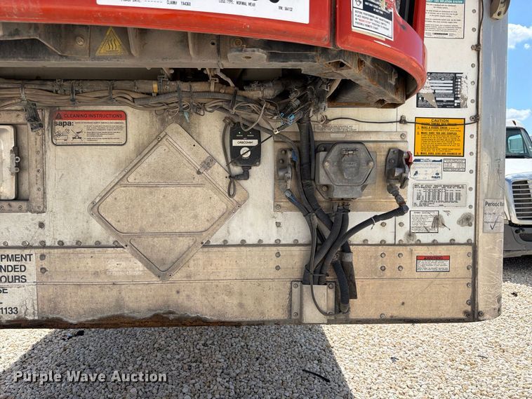 image for item YA4368 2019 Utility VS2RA refrigerated van trailer