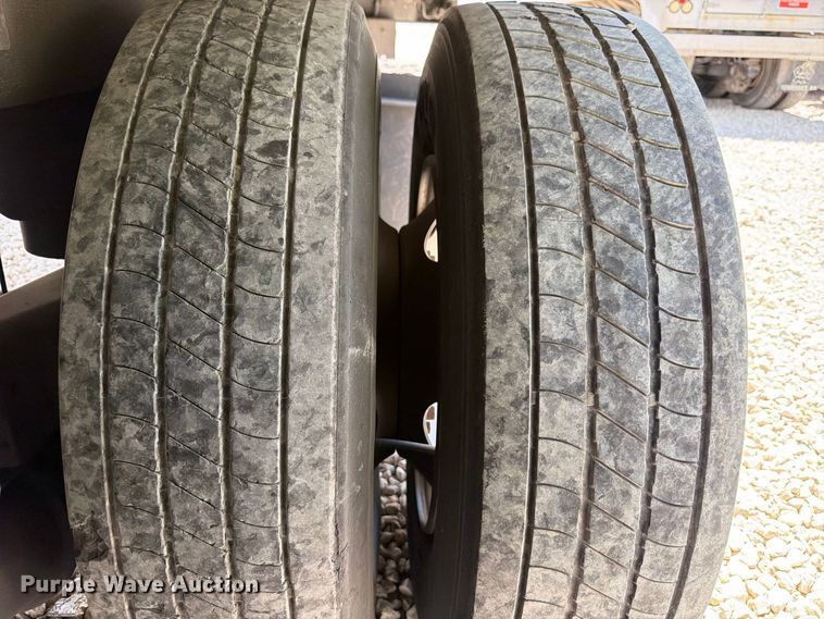 image for item YA4368 2019 Utility VS2RA refrigerated van trailer