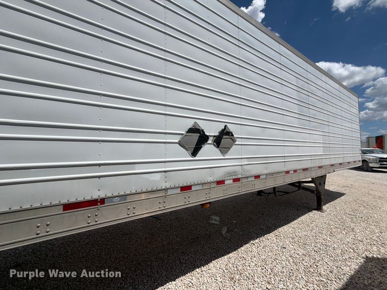 image for item YA4369 2019 Utility VS2RA refrigerated van trailer