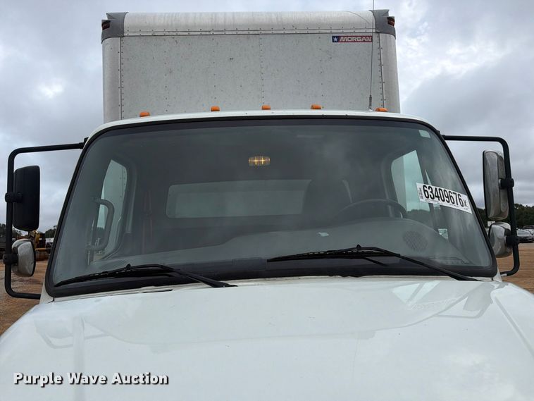 image for item YA4381 2020 Freightliner Business Class M2 box truck