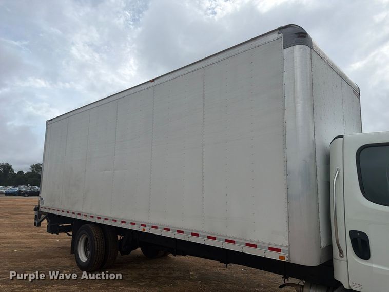 image for item YA4381 2020 Freightliner Business Class M2 box truck