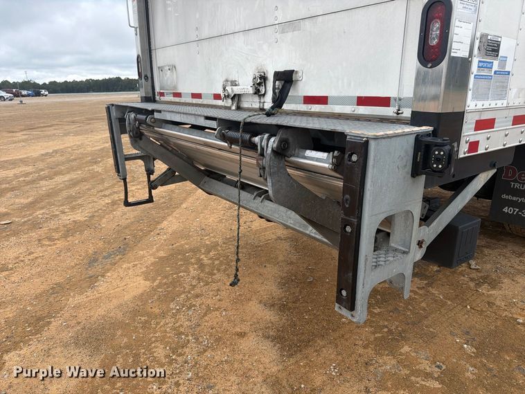 image for item YA4381 2020 Freightliner Business Class M2 box truck