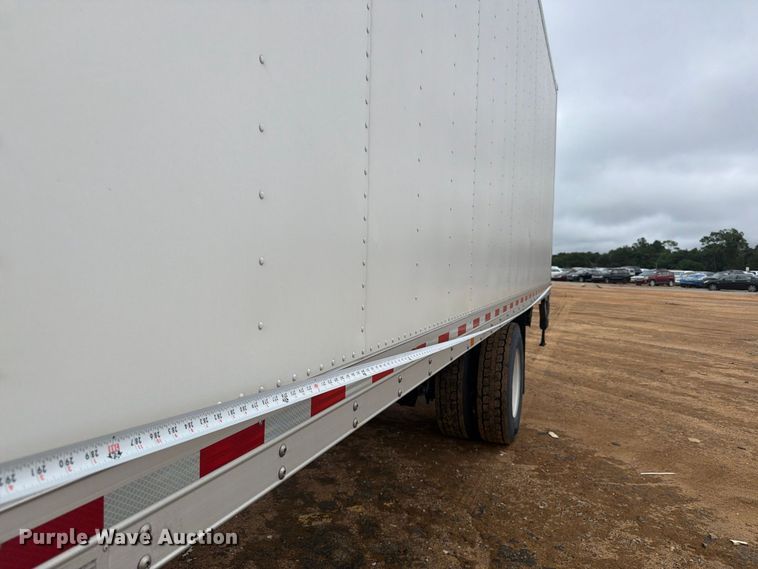 image for item YA4381 2020 Freightliner Business Class M2 box truck