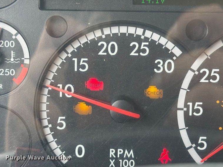 image for item YA4381 2020 Freightliner Business Class M2 box truck