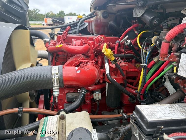 image for item YA4381 2020 Freightliner Business Class M2 box truck