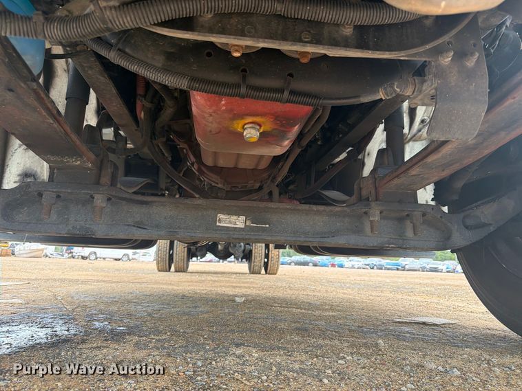 image for item YA4381 2020 Freightliner Business Class M2 box truck