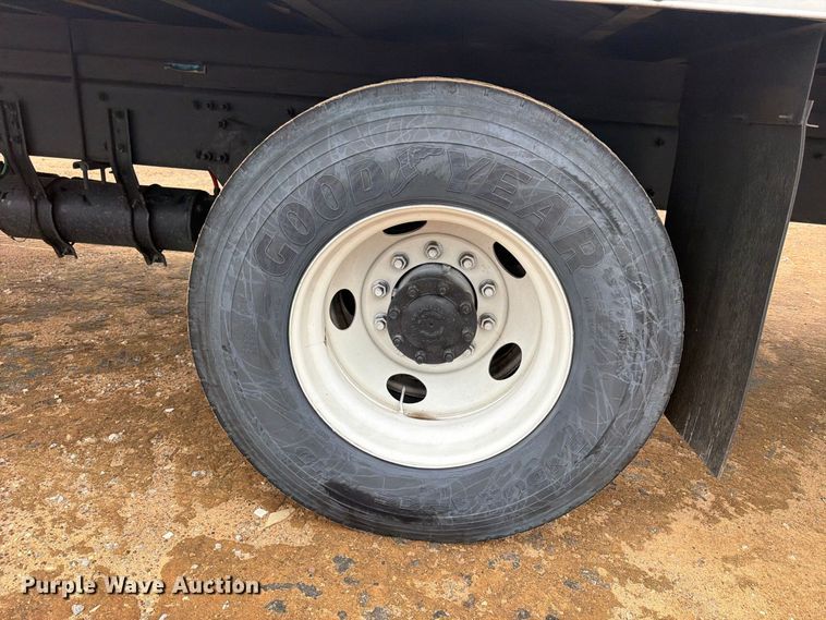 image for item YA4381 2020 Freightliner Business Class M2 box truck