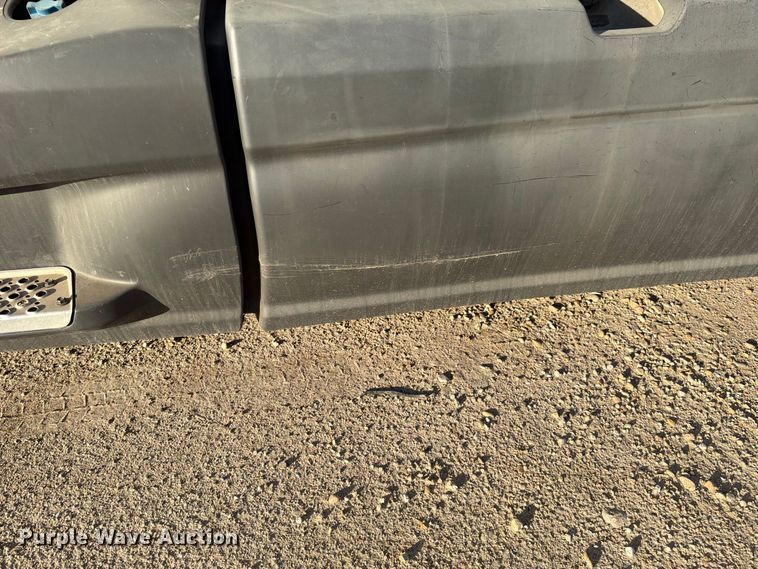 image for item YA4416 2020 International LT625 semi truck