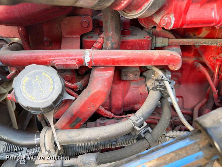 image for item YA4416 2020 International LT625 semi truck