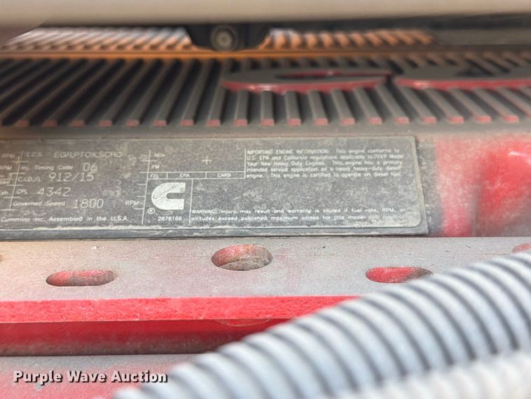 image for item YA4416 2020 International LT625 semi truck