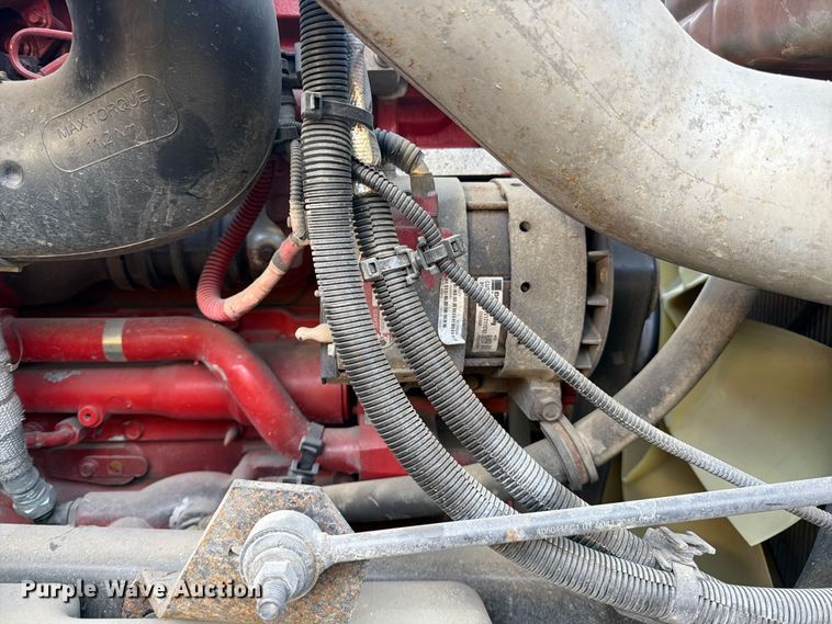image for item YA4416 2020 International LT625 semi truck